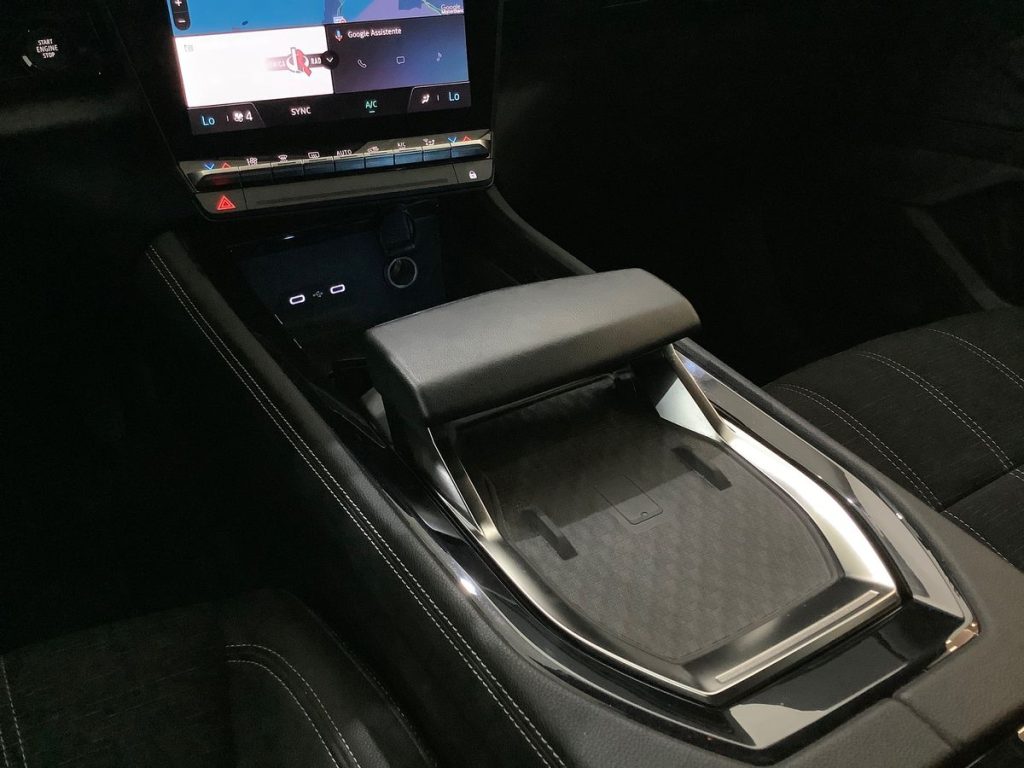 RENAULT Austral Austral Full Hybrid E-Tech 200 CV Techno - 8