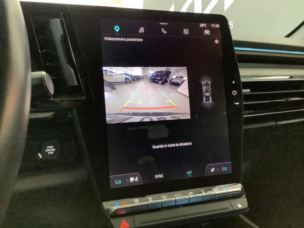 RENAULT Austral Austral Full Hybrid E-Tech 200 CV Techno - 17