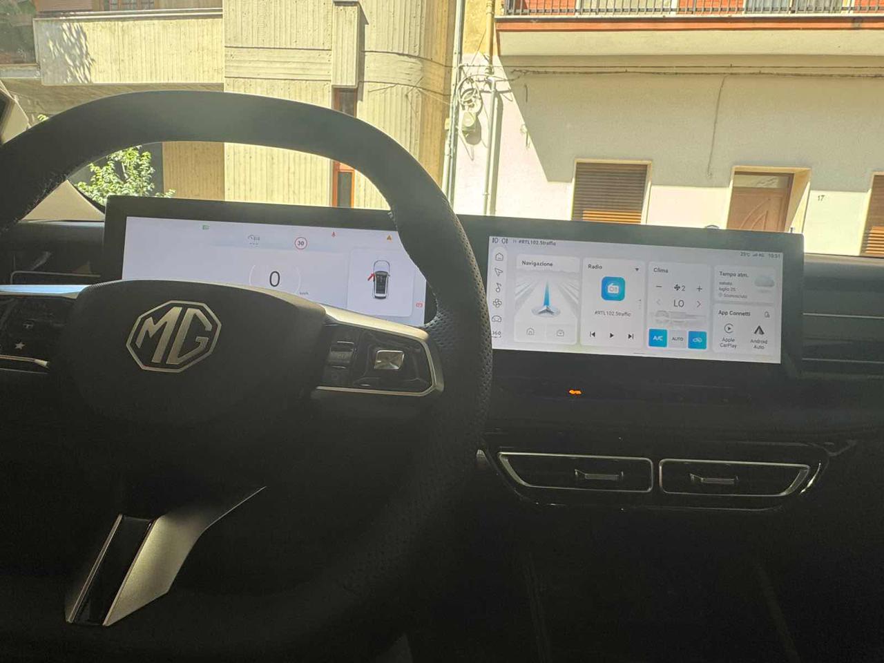 MG HS Hybrid+ Luxury ***PROMO*** - 11