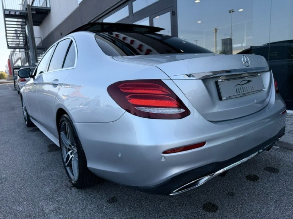 Clicca per ingrandire E 220 - d Premium Plus AMG*BERLINA*TETTO APRIBILE