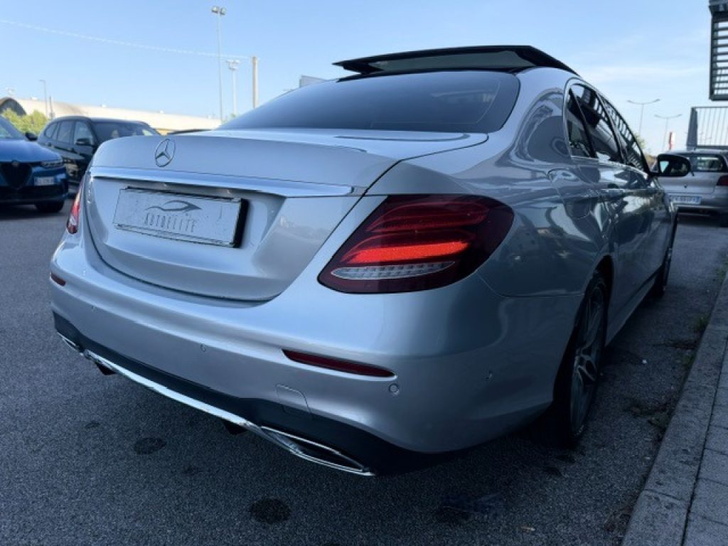 Clicca per ingrandire E 220 - d Premium Plus AMG*BERLINA*TETTO APRIBILE