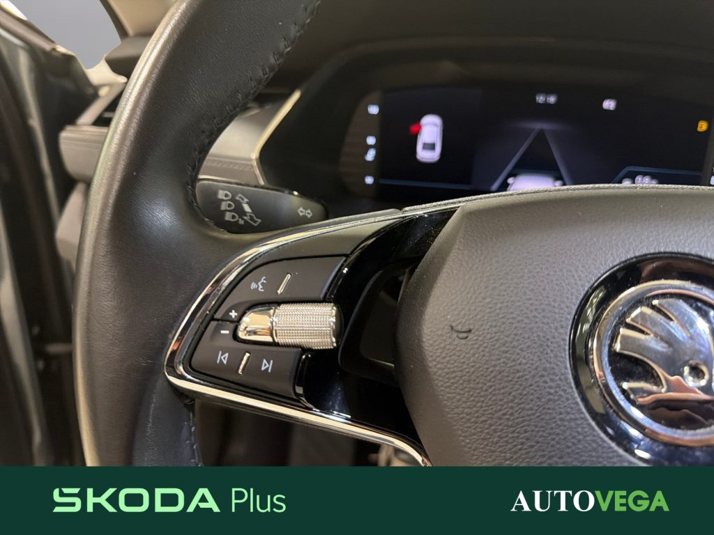 SKODA Octavia 2.0 tdi evo executive 115cv - 16
