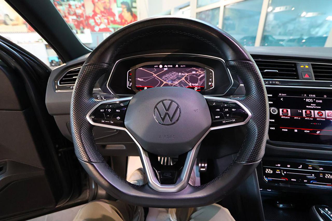 VOLKSWAGEN Tiguan 2.0 TDI 150cv SCR DSG 4Motion R-Line - 21