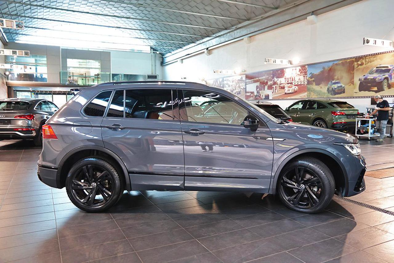 VOLKSWAGEN Tiguan 2.0 TDI 150cv SCR DSG 4Motion R-Line - 10