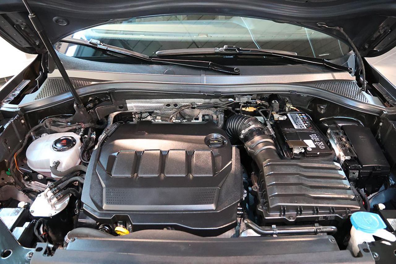 VOLKSWAGEN Tiguan 2.0 TDI 150cv SCR DSG 4Motion R-Line - 11