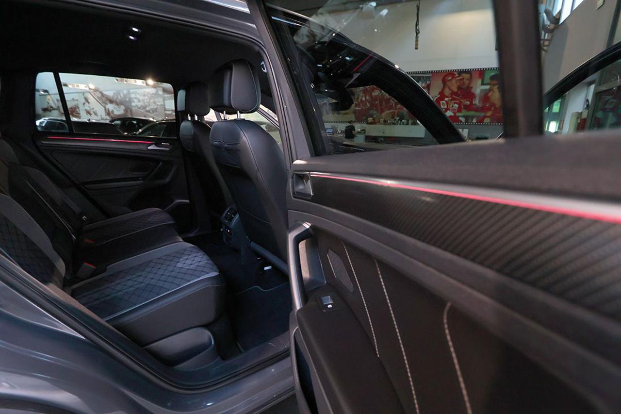 VOLKSWAGEN Tiguan 2.0 TDI 150cv SCR DSG 4Motion R-Line - 38