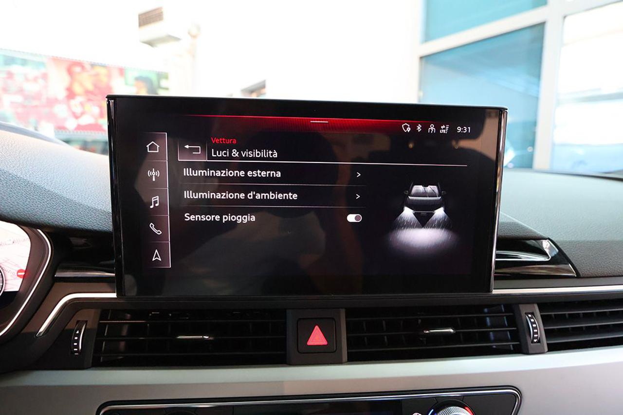 AUDI A4 35 TDI Avant S-Tronic S-Line - 28