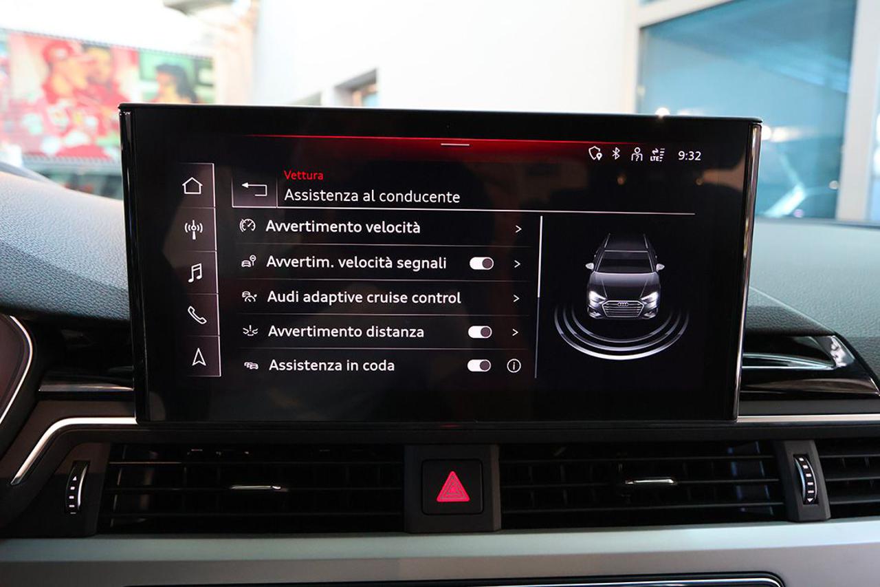 AUDI A4 35 TDI Avant S-Tronic S-Line - 29