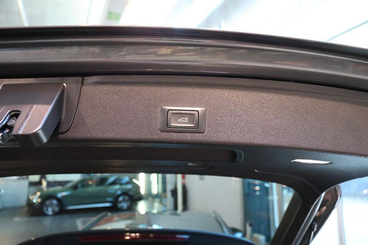 AUDI A4 35 TDI Avant S-Tronic S-Line - 13