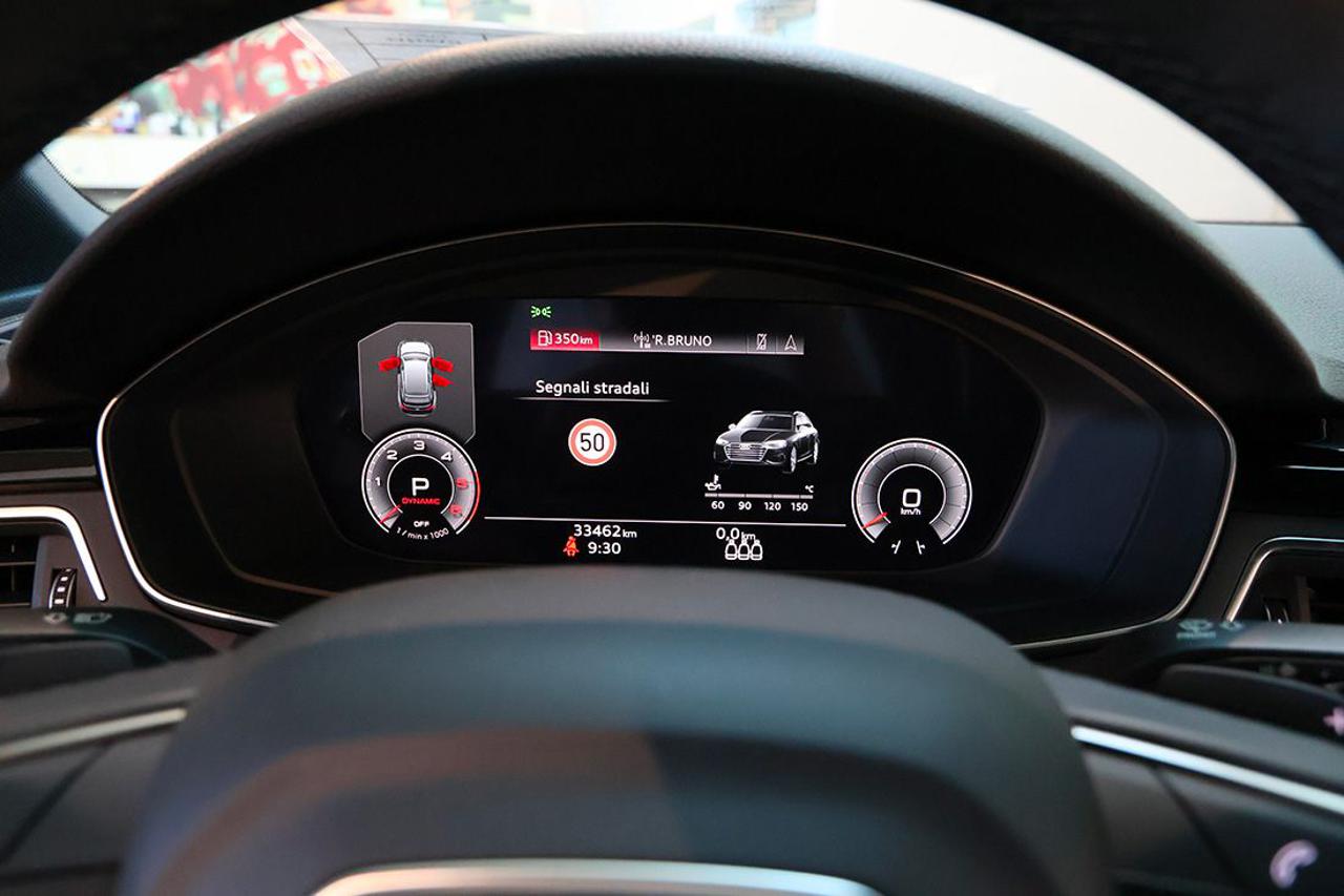 AUDI A4 35 TDI Avant S-Tronic S-Line - 33