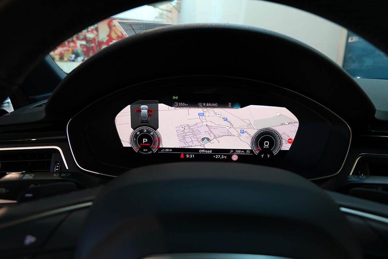 AUDI A4 35 TDI Avant S-Tronic S-Line - 31