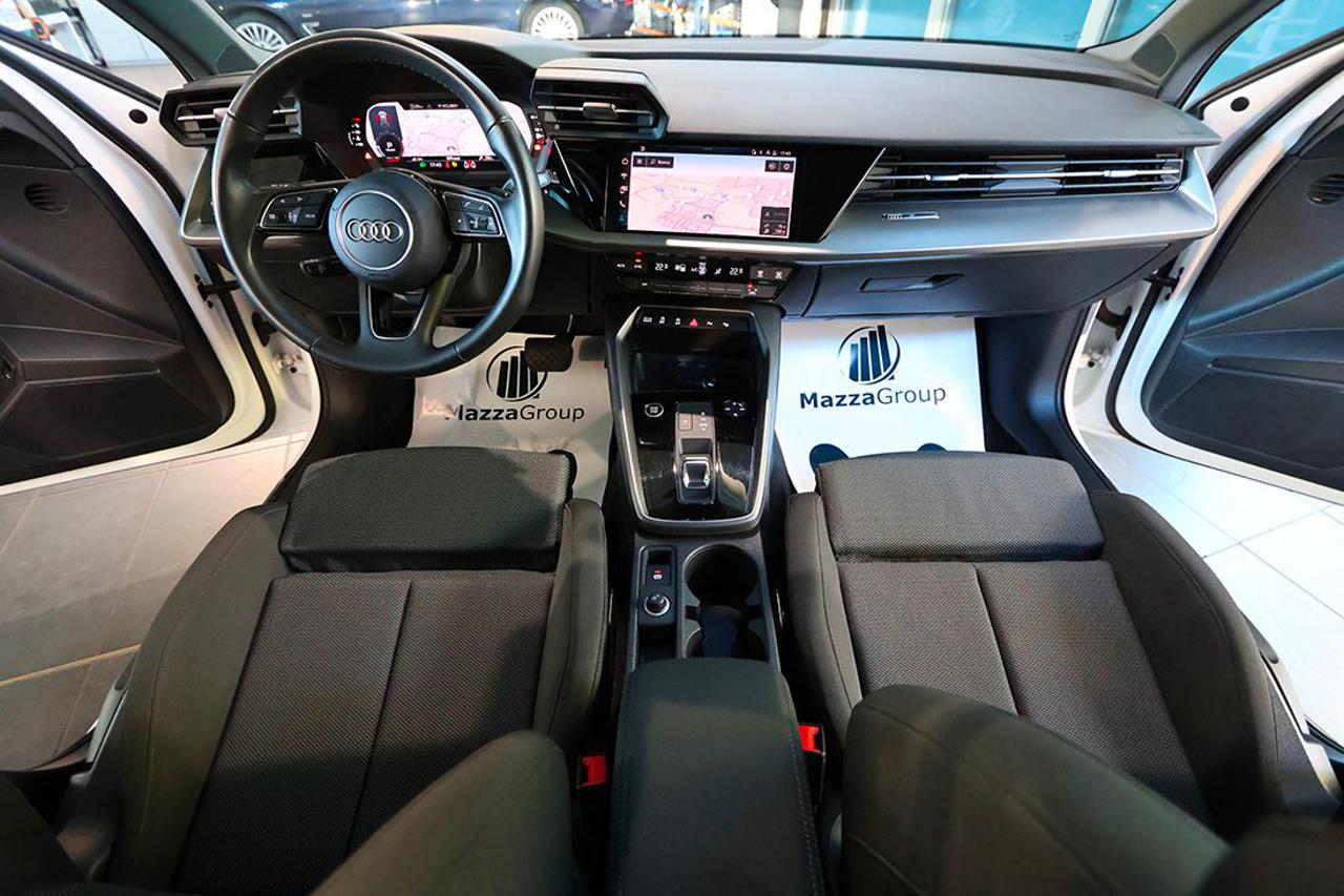 AUDI A3 35 TFSI Sportback S-Tronic S-Line - 15