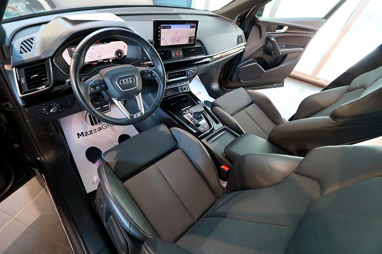 AUDI Q5 40 TDI Quattro S-Tronic Identity Black - 14