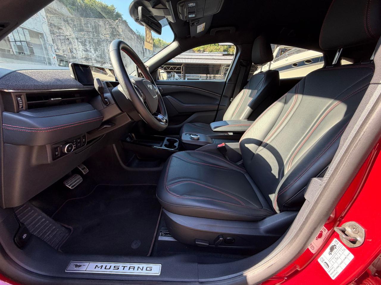 FORD Mustang Mach-E Extended Range Premium 294 CV - 13