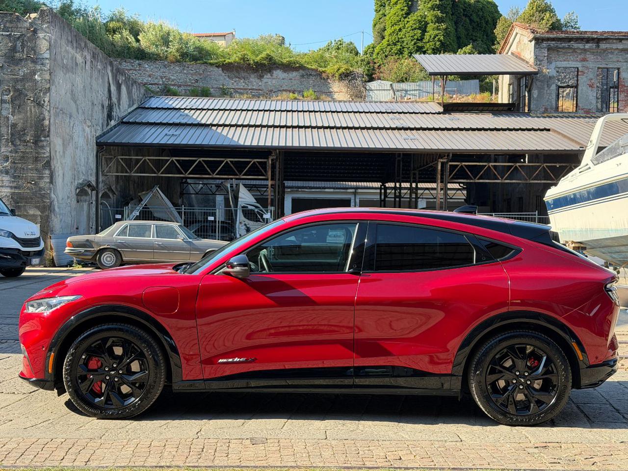 FORD Mustang Mach-E Extended Range Premium 294 CV - 4