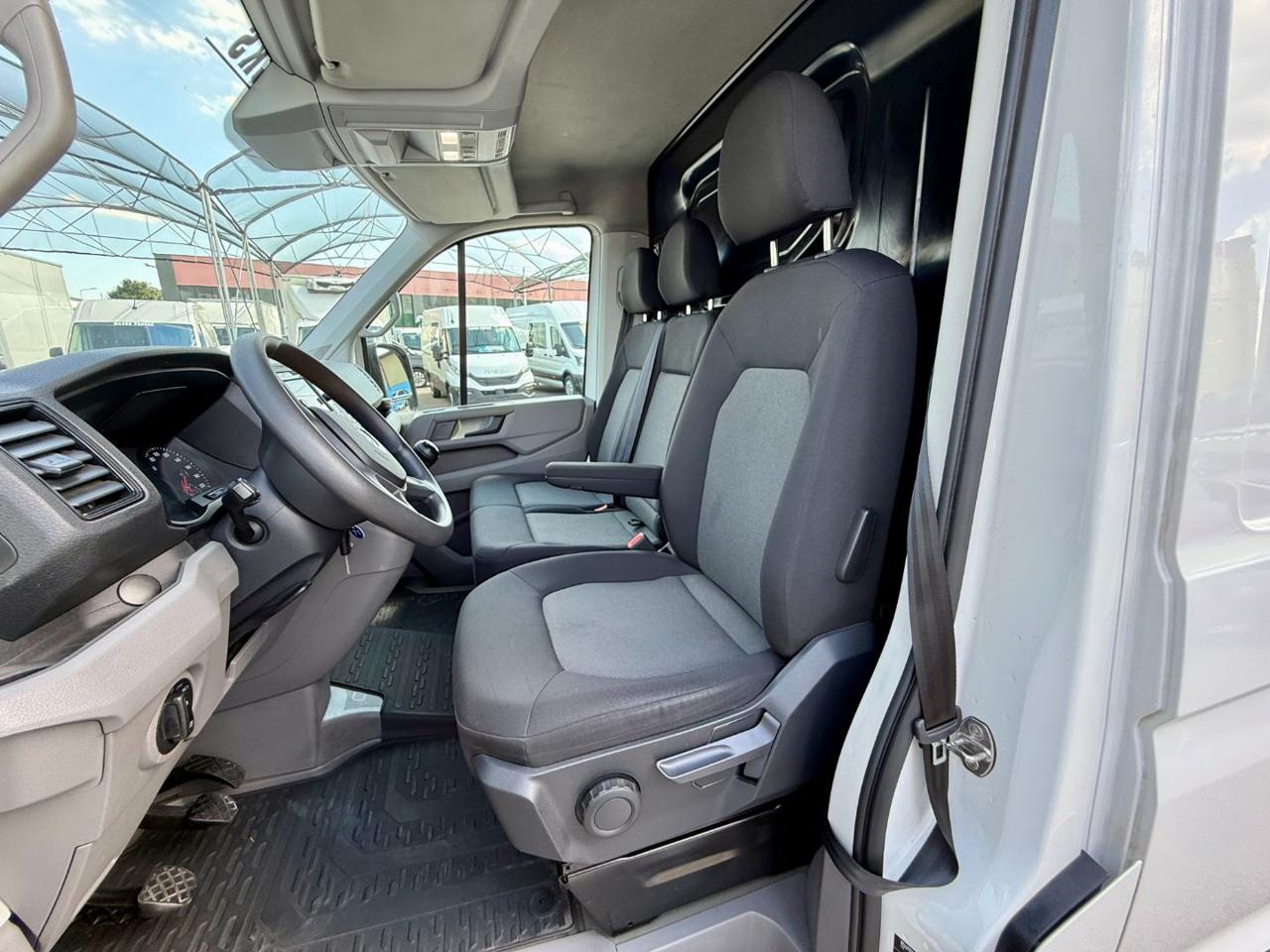 VOLKSWAGEN CRAFTER  2.0 TDI - L5H4 - 8