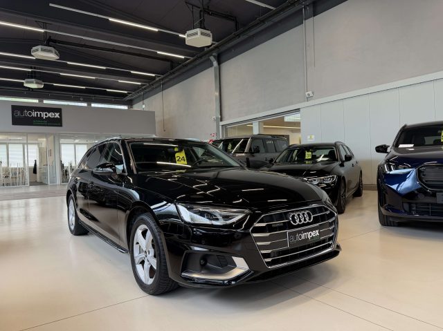 AUDI A4 Nero pastello