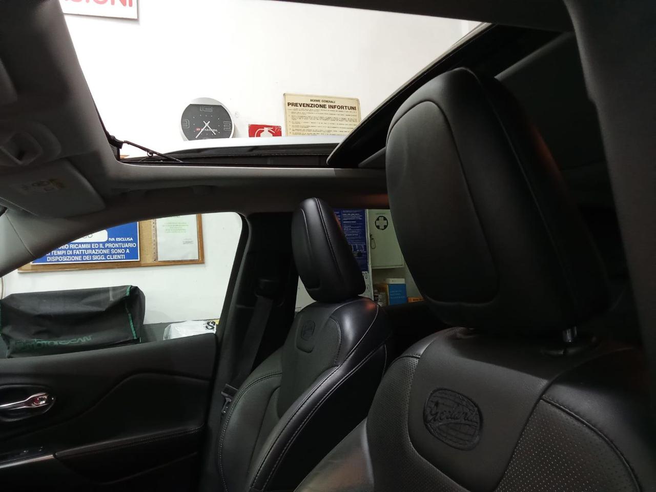 JEEP Cherokee 2.2 Mjt AWD Active Drive I Overland Tetto apribile - 18