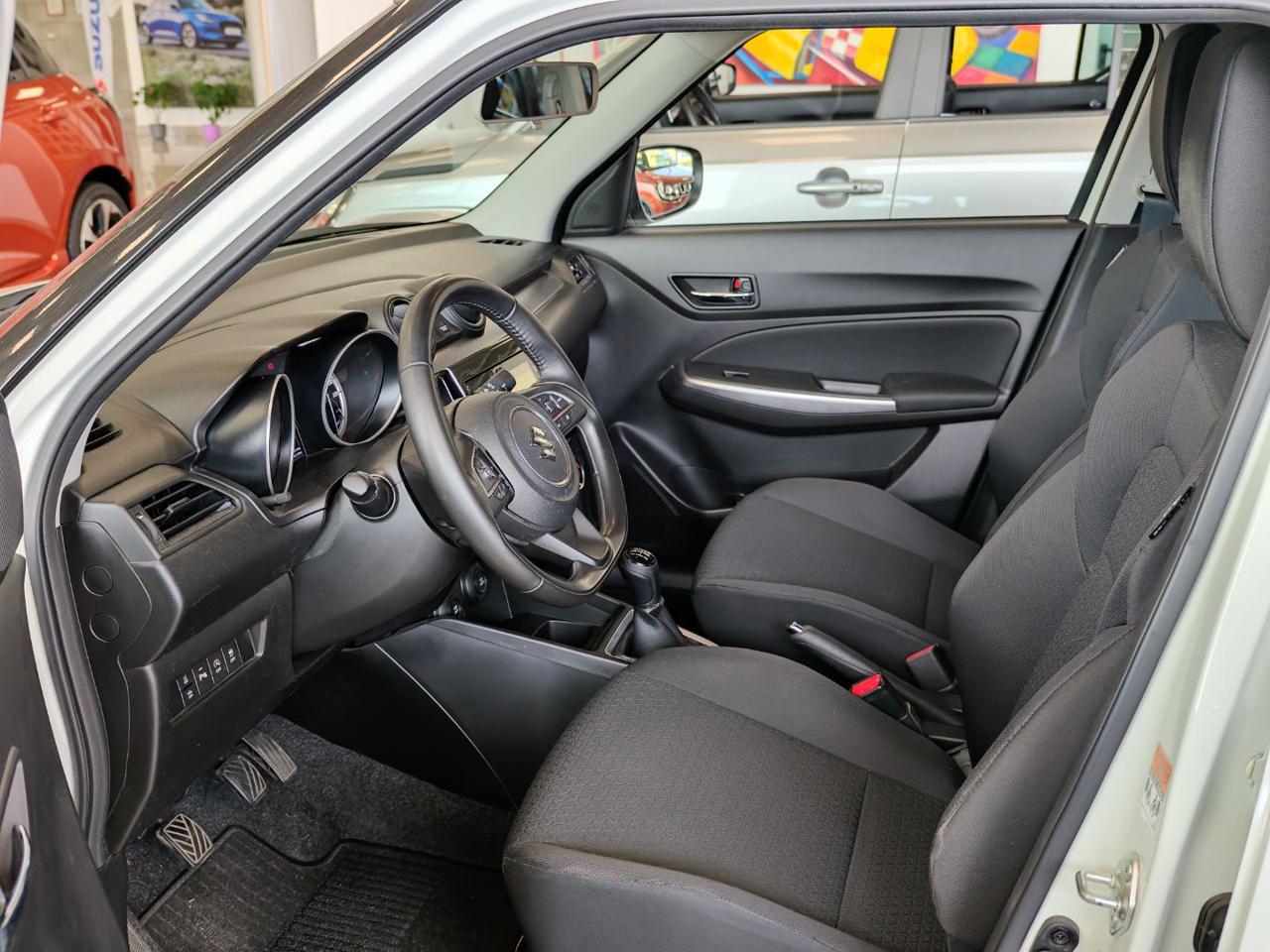 SUZUKI Swift 1.2 Hybrid 4WD AllGrip Top - 12