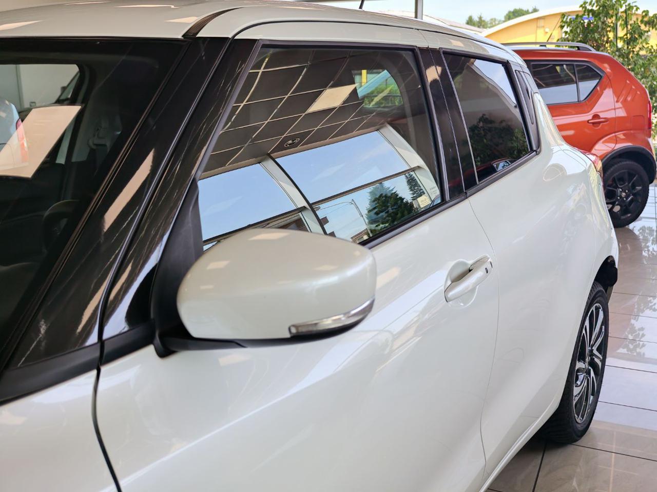 SUZUKI Swift 1.2 Hybrid 4WD AllGrip Top - 8