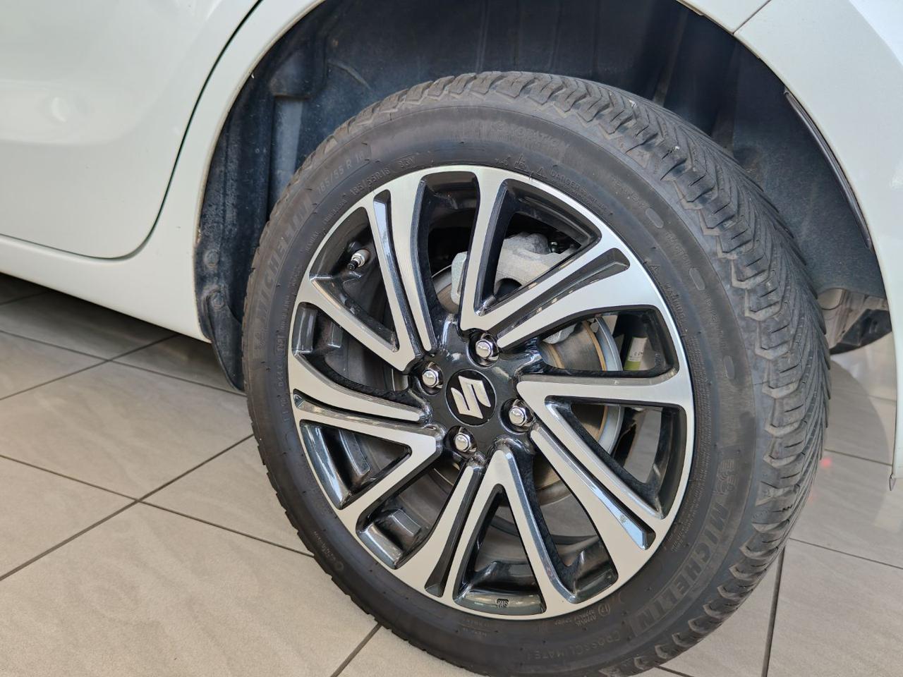 SUZUKI Swift 1.2 Hybrid 4WD AllGrip Top - 7