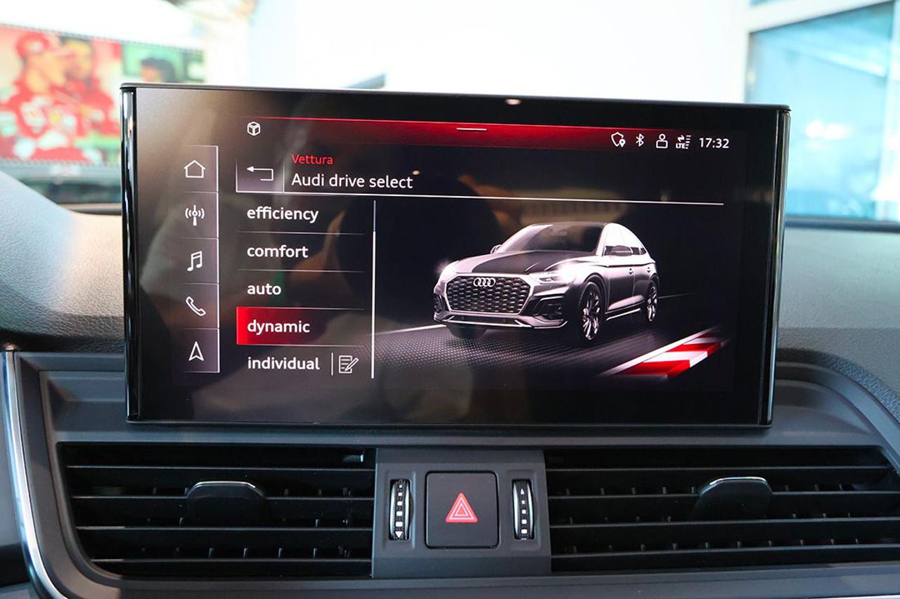 AUDI Q5 40 TDI Sportback Quattro S-Tronic Busin. Advanced - 27