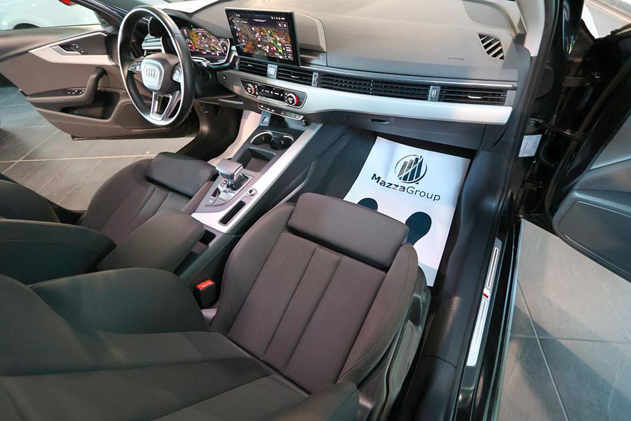 AUDI A4 35 TDI Avant S-Tronic S-Line - 16