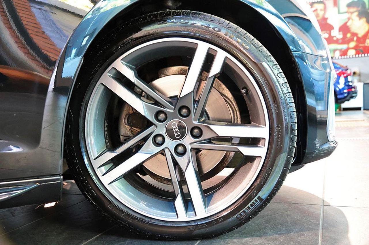 AUDI A4 35 TDI Avant S-Tronic S-Line - 6
