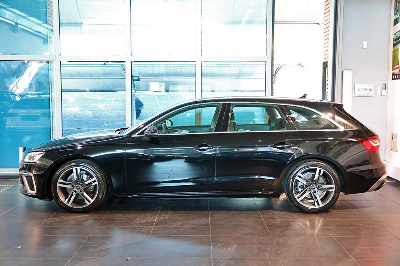 AUDI A4 35 TDI Avant S-Tronic S-Line - 3