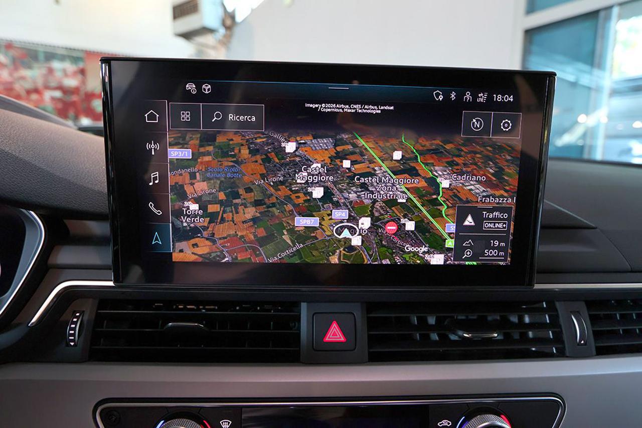 AUDI A4 35 TDI Avant S-Tronic S-Line - 24
