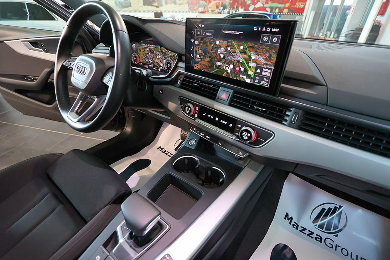 AUDI A4 35 TDI Avant S-Tronic S-Line - 37