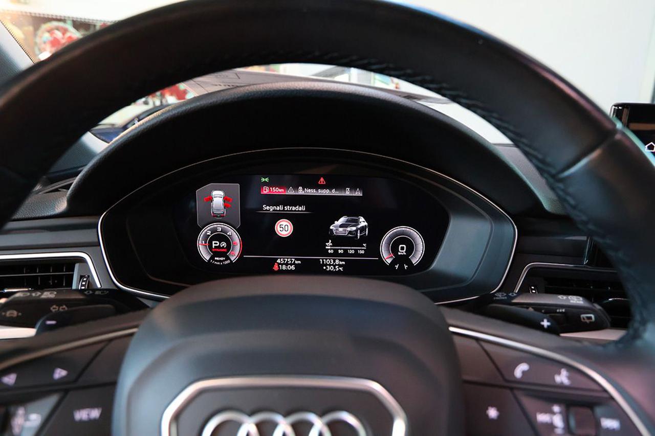 AUDI A4 35 TDI Avant S-Tronic S-Line - 34