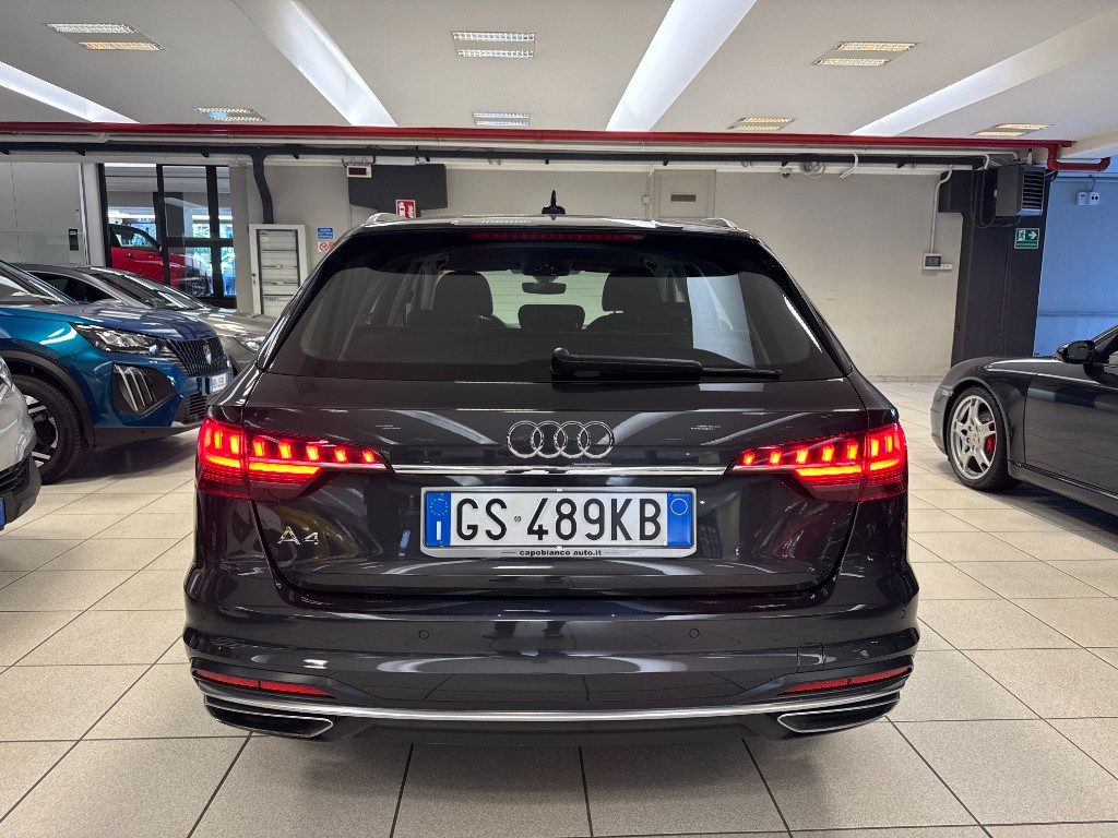 AUDI A4 Avant 30 TDI/136 CV S tronic Business Advanced - 6