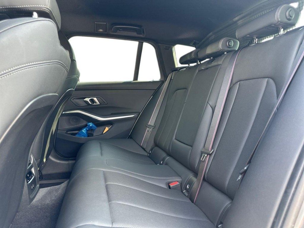 BMW 330 e xDrive Touring Msport Pro Aut. - 11