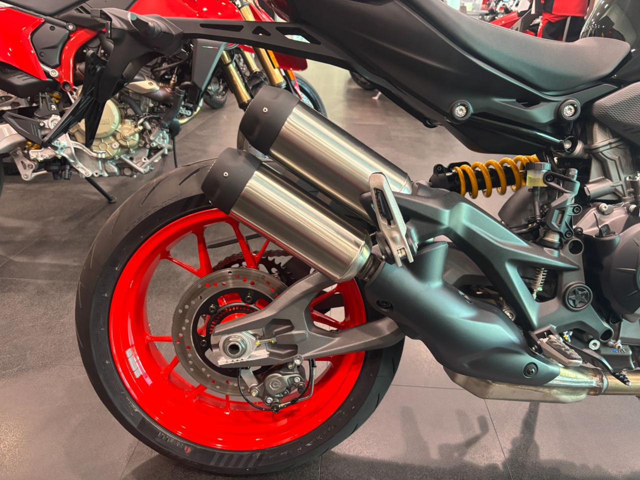 DUCATI Monster 800 PLUS SPORT LIVERY - 8