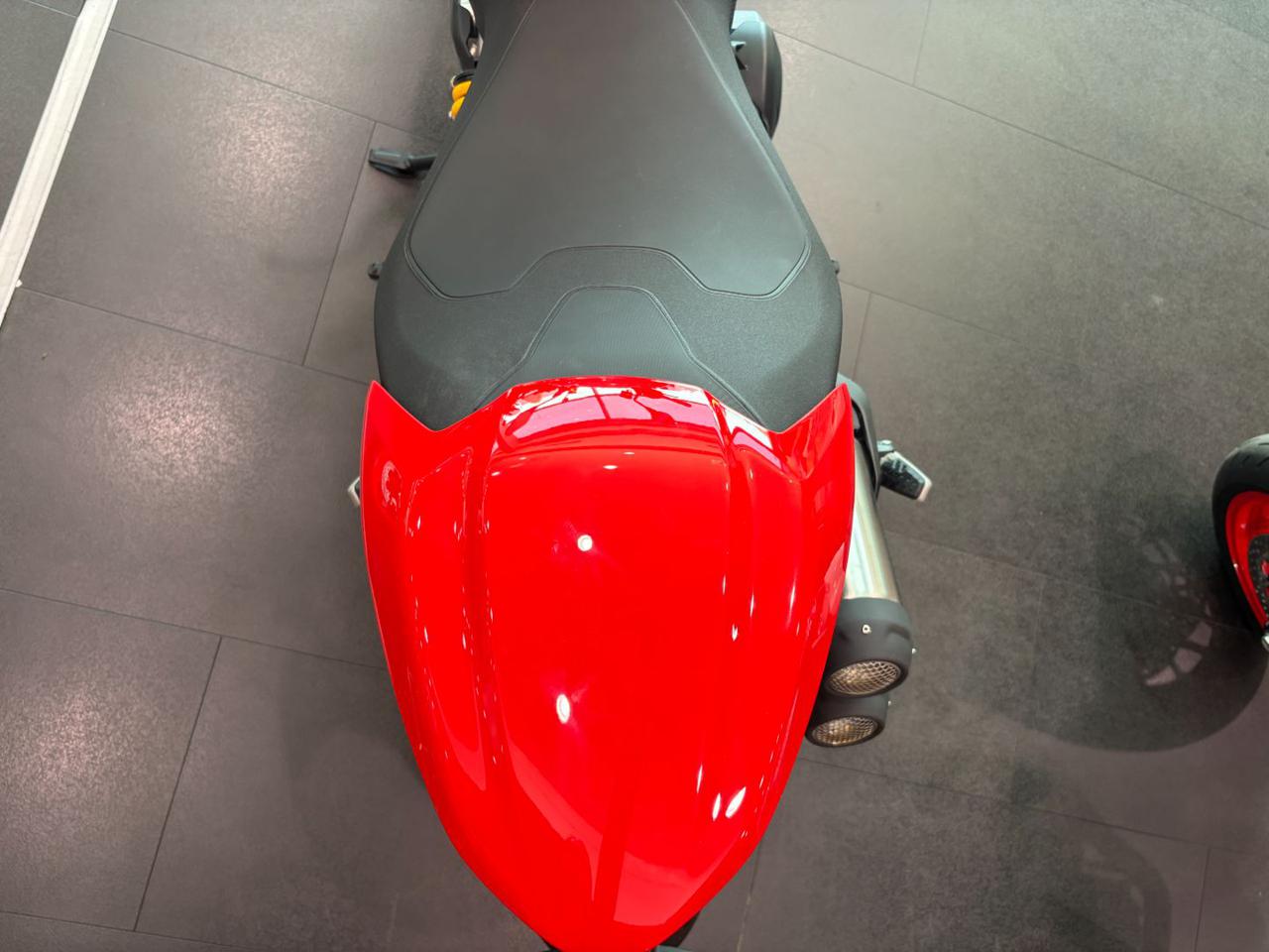 DUCATI Monster 800 PLUS RED 2026 - 9