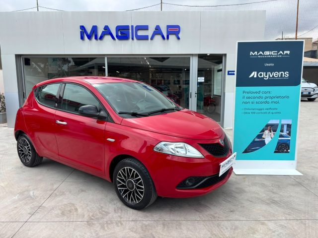 LANCIA Ypsilon Rosso metallizzato