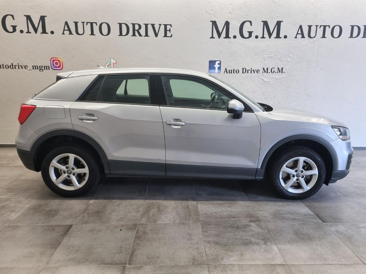 AUDI Q2 1.0 TFSI Business - 4