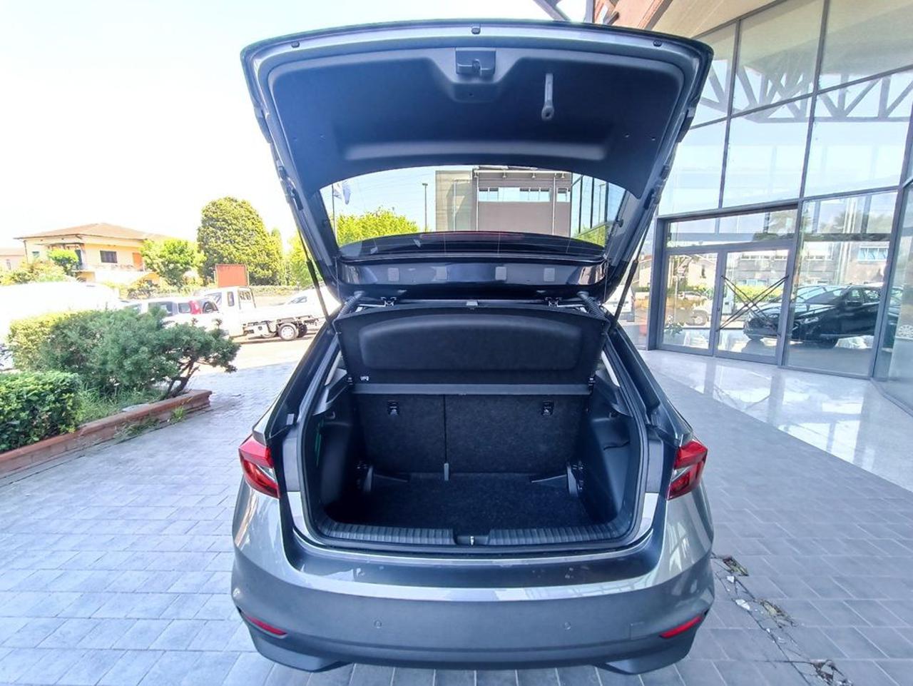 SKODA Fabia 1.0 MPI 80 CV Style - 10