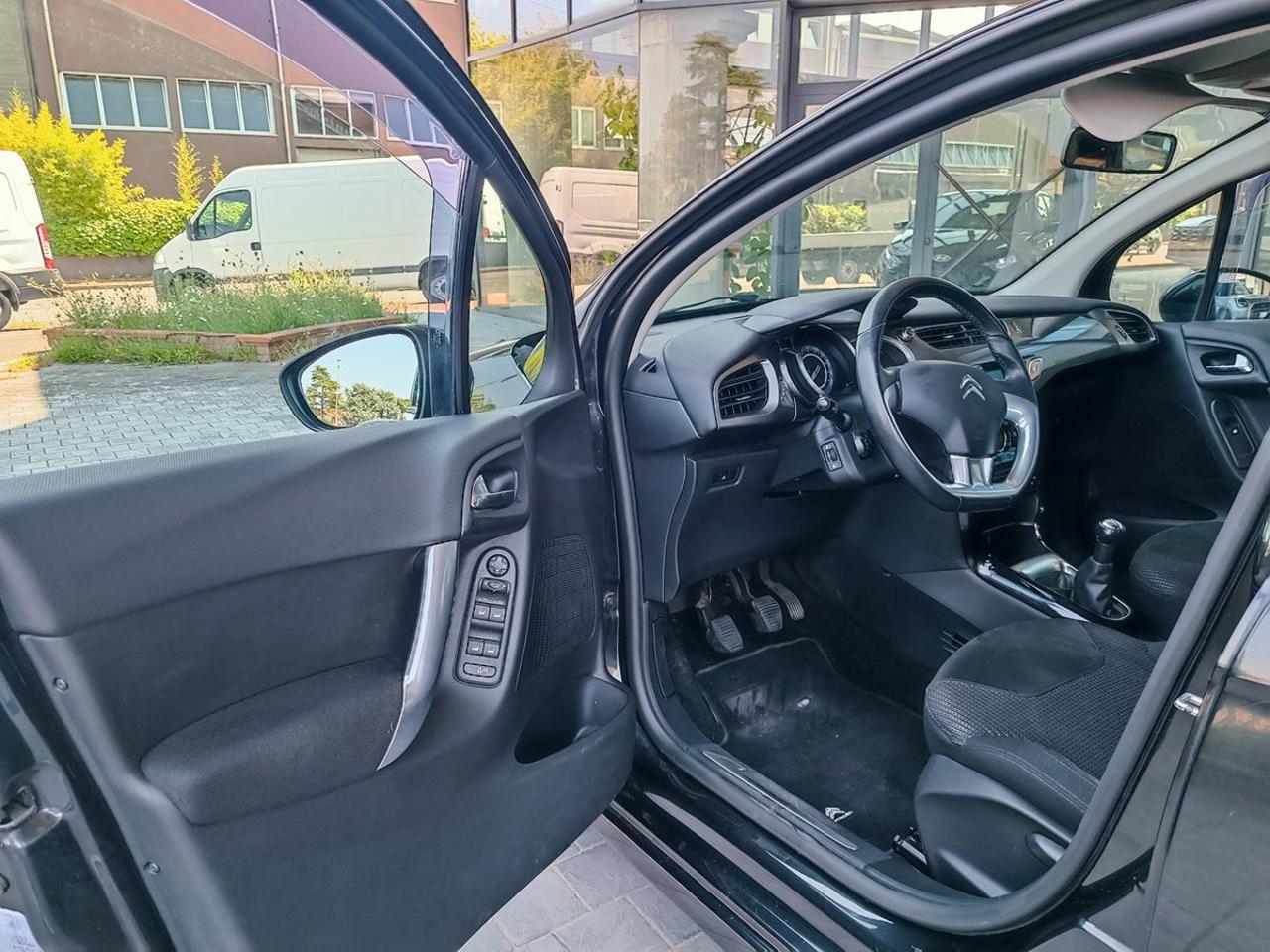 CITROEN C3 1.4 HDi 70 Exclusive - 6