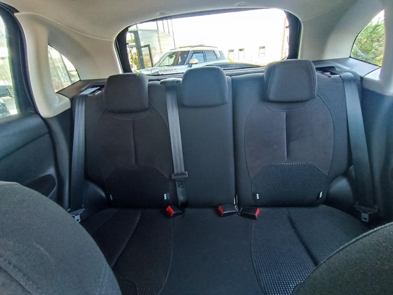 CITROEN C3 1.4 HDi 70 Exclusive - 3
