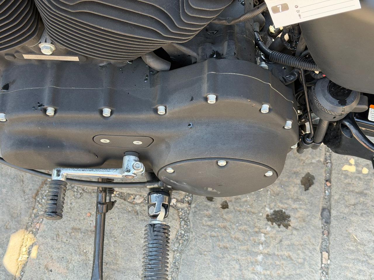 HARLEY-DAVIDSON 883 Sportster R XL 883 R - 18