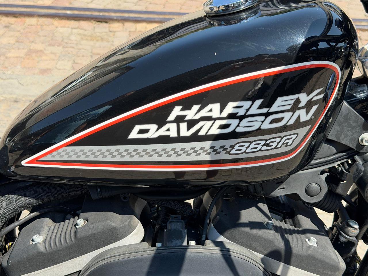 HARLEY-DAVIDSON 883 Sportster R XL 883 R - 11