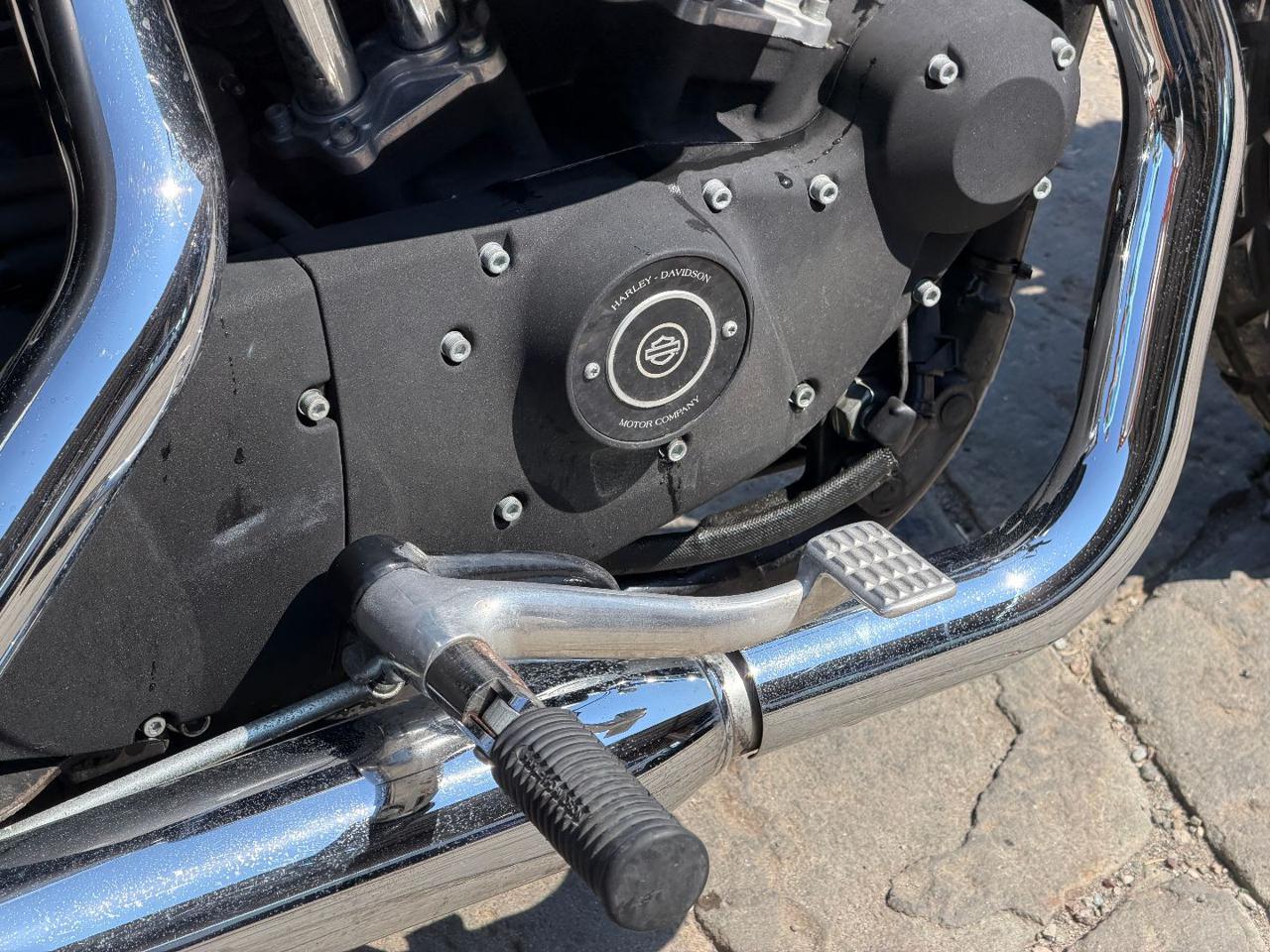 HARLEY-DAVIDSON 883 Sportster R XL 883 R - 9