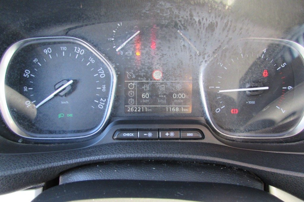 PEUGEOT Traveller 2.0 BlueHDi 150 S&S Allure GANCIO TRAINO - 9