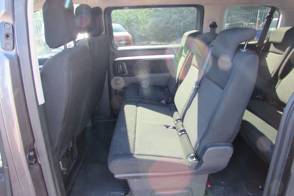 PEUGEOT Traveller 2.0 BlueHDi 150 S&S Allure GANCIO TRAINO - 11