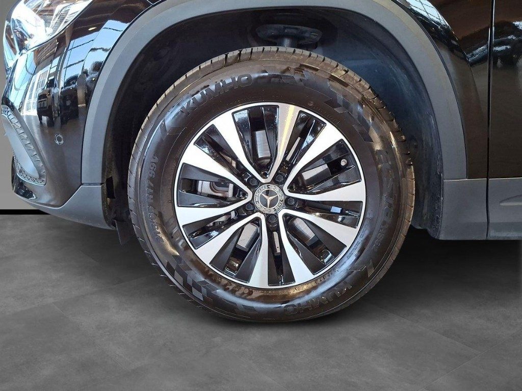 MERCEDES-BENZ GLA 250 e hybrid EQ Sport Aut. - 4
