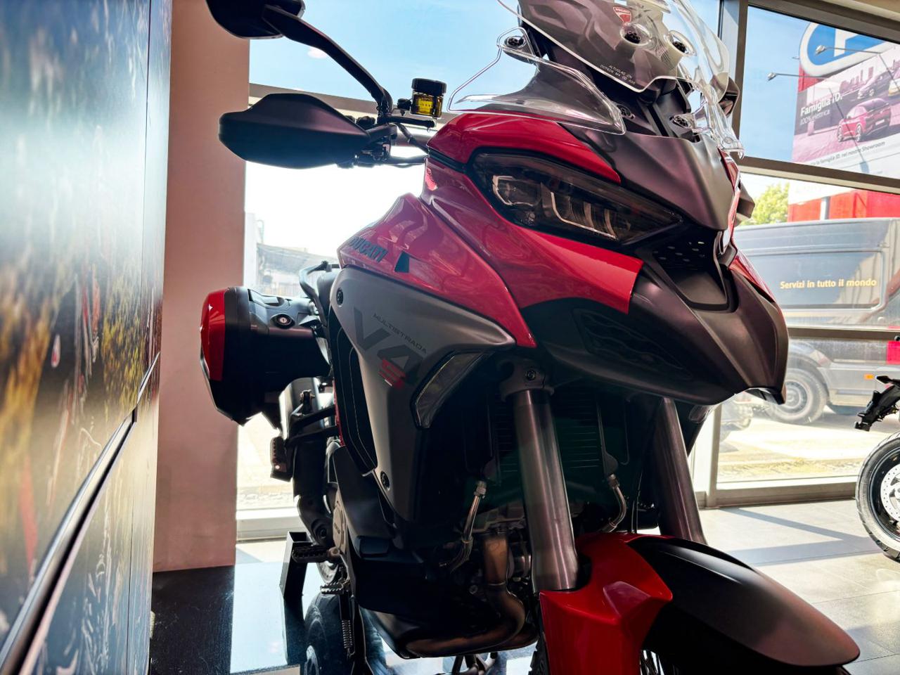 DUCATI Multistrada V4 S RED MY 2026 - 12