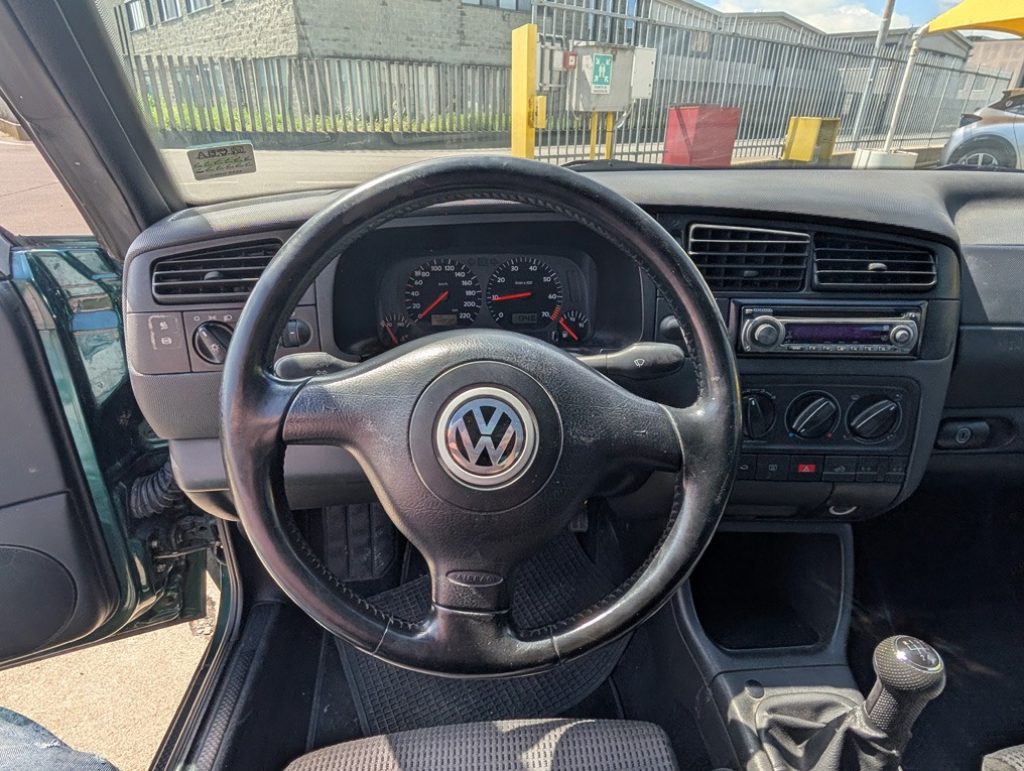 VOLKSWAGEN Golf Cabriolet 1.6 cat Highline - 9