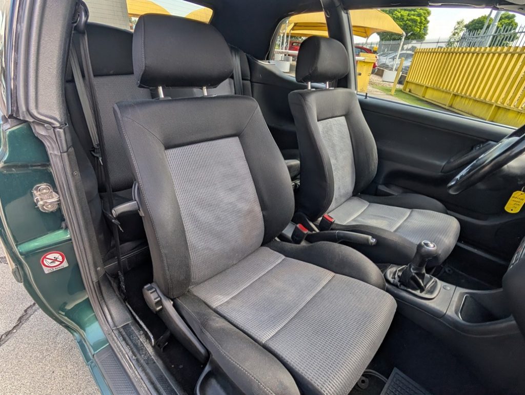 VOLKSWAGEN Golf Cabriolet 1.6 cat Highline - 18